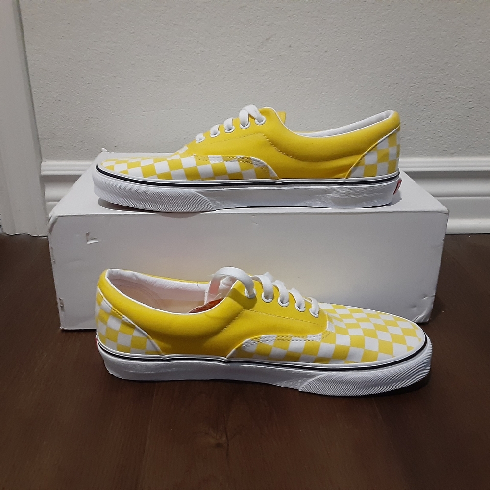 Vans - Picture 3 of 4